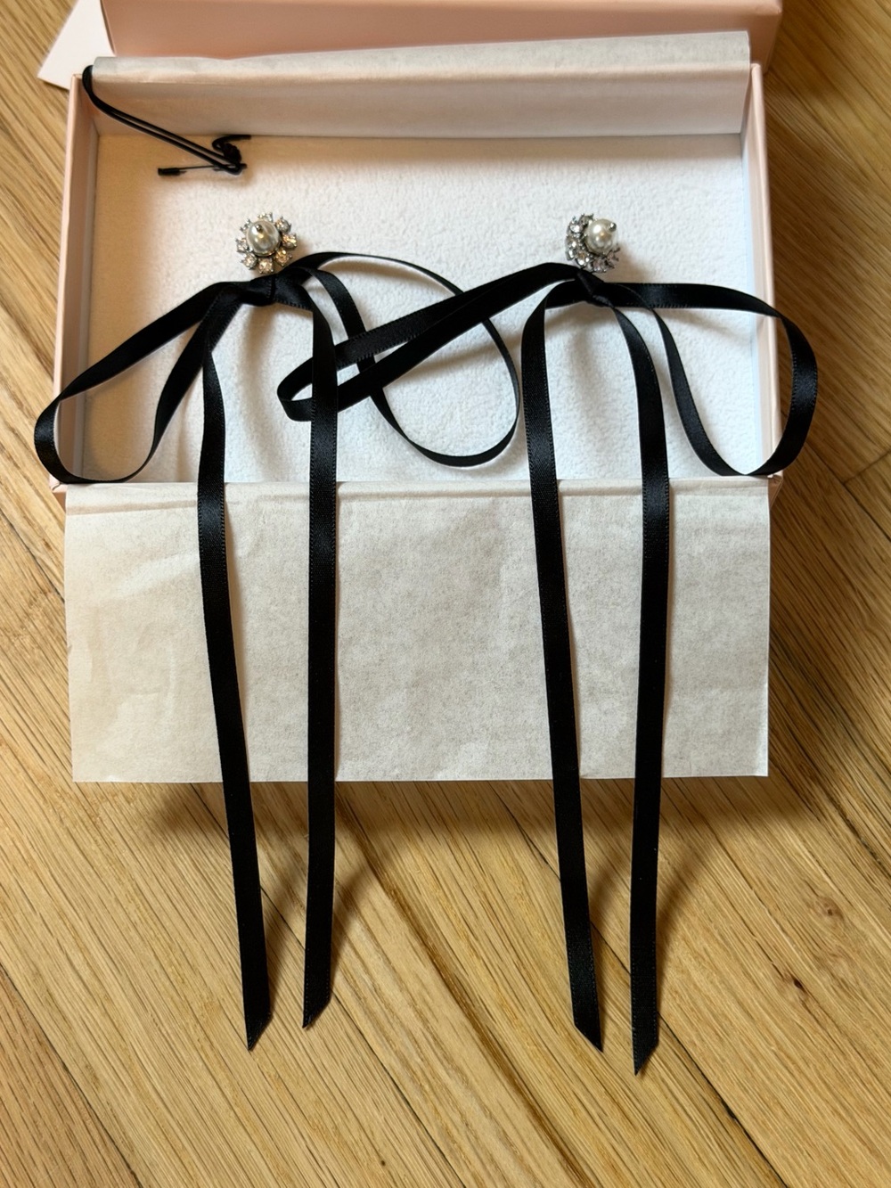 Simone Rocha Double Ended Crystal Pearl Bow Earring